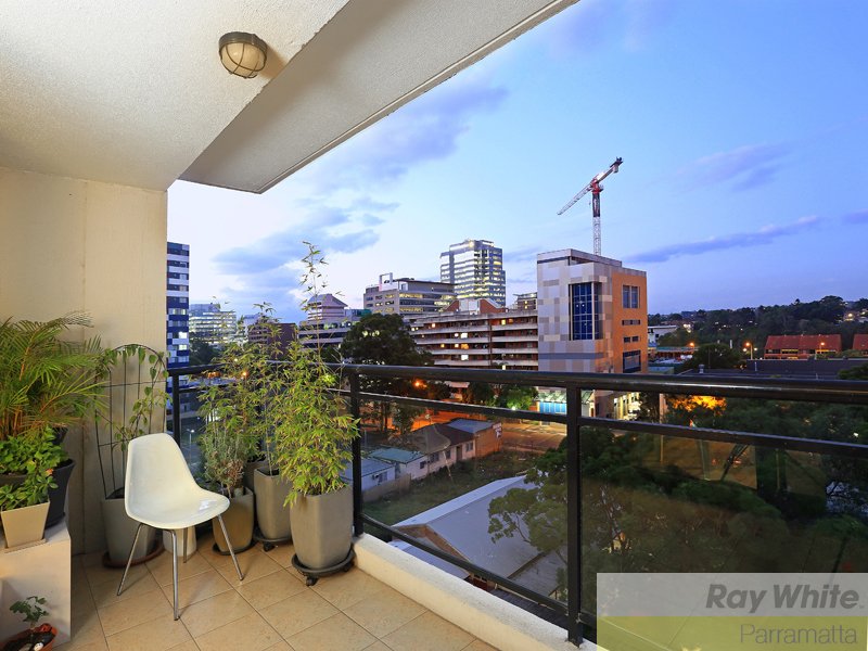 Photo - 21/32 Hassall Street, Parramatta NSW 2150 - Image 6