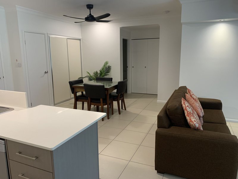 Photo - 213/26 Veivers Road, Palm Cove QLD 4879 - Image 7