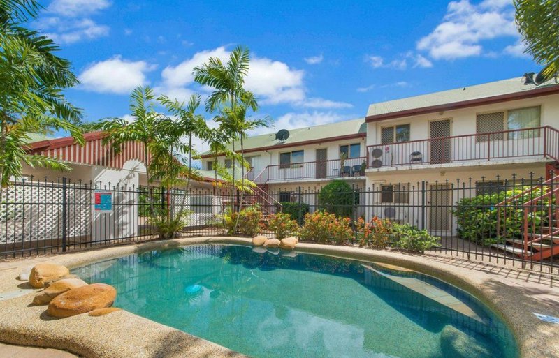 Photo - 2/133-137 Ireland Street, Oonoonba QLD 4811 - Image 2