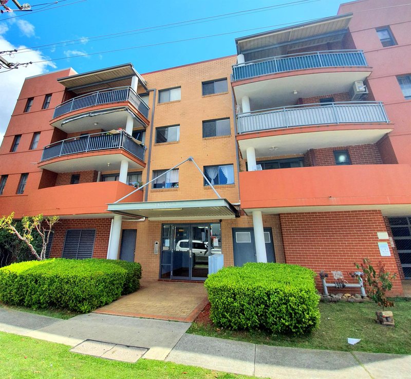 21/33 Bathurst Street, Liverpool NSW 2170