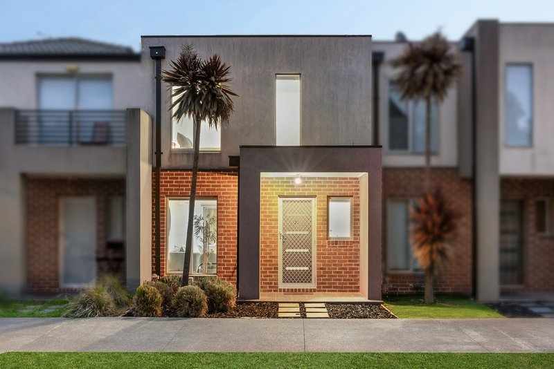 Photo - 21/335 Grand Boulevard, Craigieburn VIC 3064 - Image 1