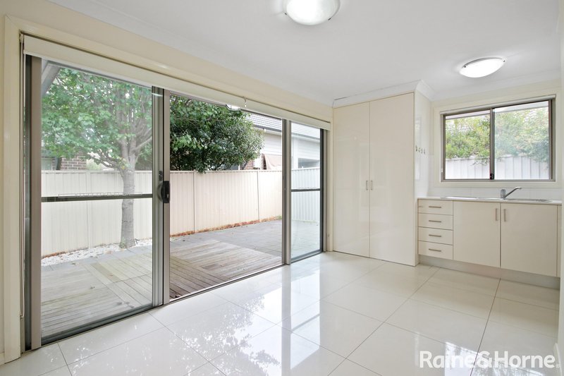 Photo - 2/134 Brisbane Street, St Marys NSW 2760 - Image 7