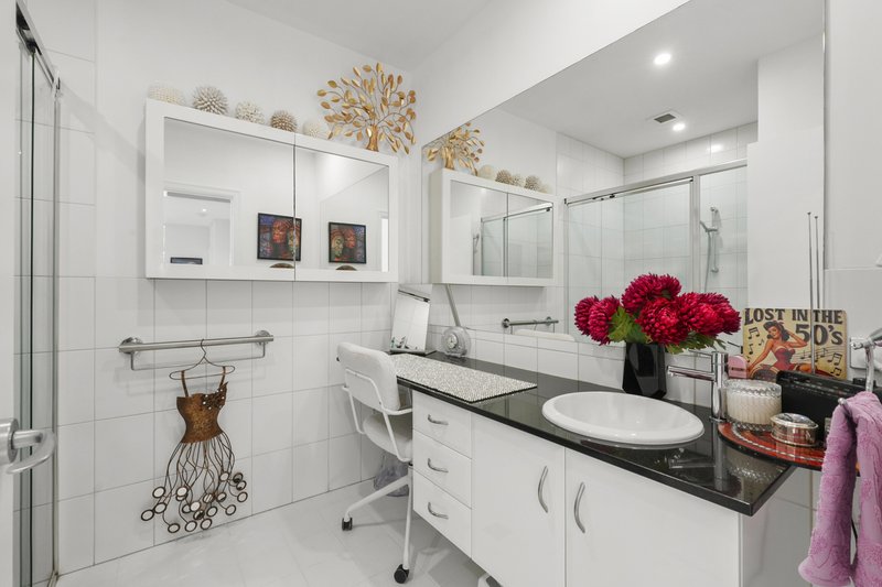 Photo - 21/34 Riverwalk Avenue, Robina QLD 4226 - Image 19