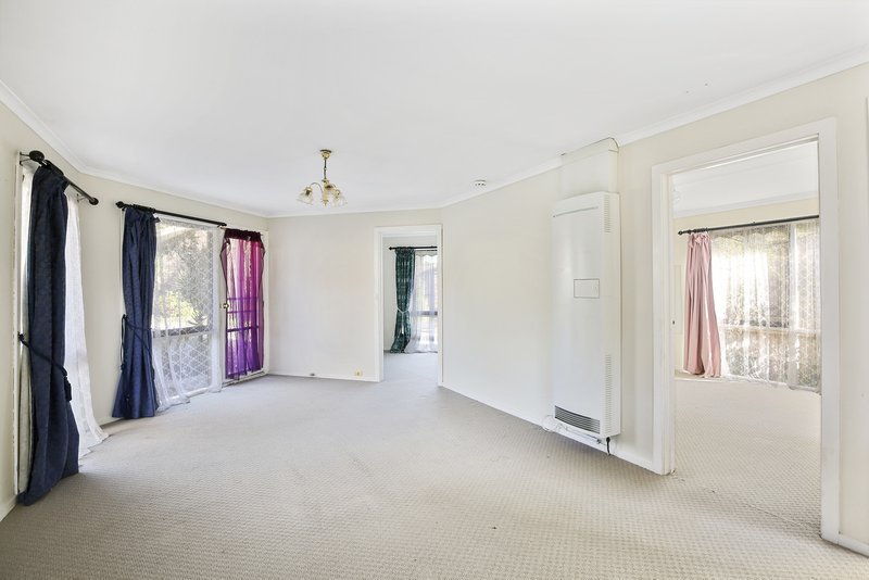 Photo - 2/1355 Healesville Kooweerup Road, Woori Yallock VIC 3139 - Image 4