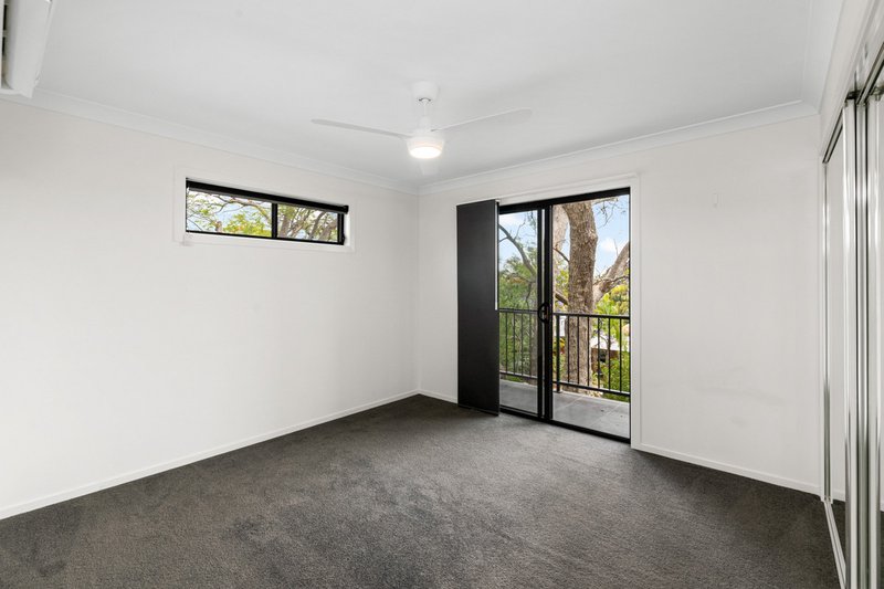 Photo - 2/136 Ferndale Street, Annerley QLD 4103 - Image 11