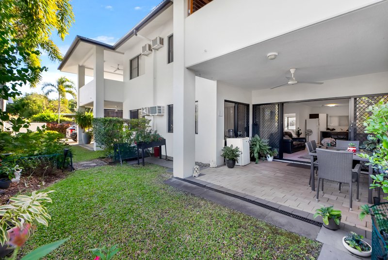 Photo - 2/136 Trinity Beach Road, Trinity Beach QLD 4879 - Image 2