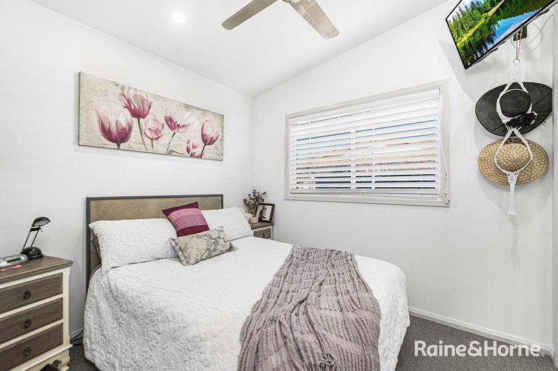 Photo - 213/687 Pacific Highway, Belmont NSW 2280 - Image 9