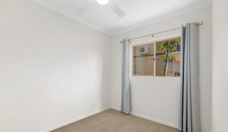 Photo - 2/137 Baines Street, Kangaroo Point QLD 4169 - Image 6