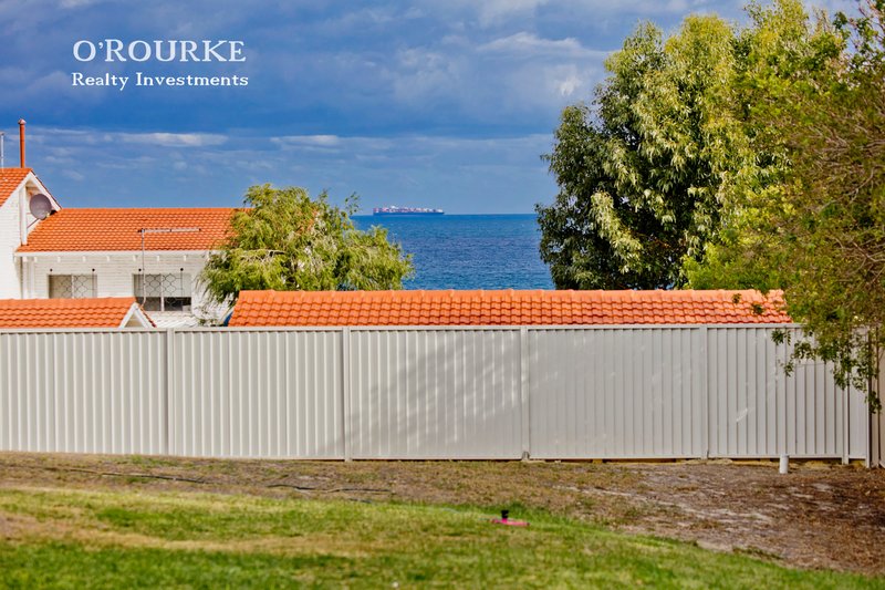 Photo - 2/137 Hasting Street, Scarborough WA 6019 - Image 10