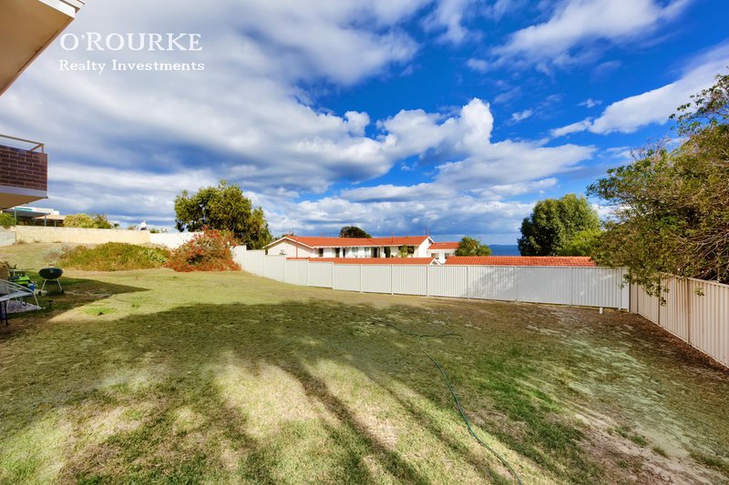 Photo - 2/137 Hasting Street, Scarborough WA 6019 - Image 11