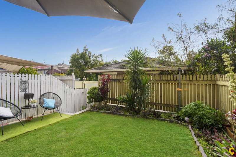 Photo - 2/137 Olearia Street, Everton Hills QLD 4053 - Image 2