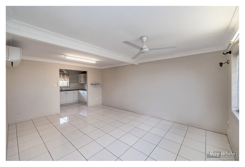 Photo - 2/137 Talford Street, Allenstown QLD 4700 - Image 12