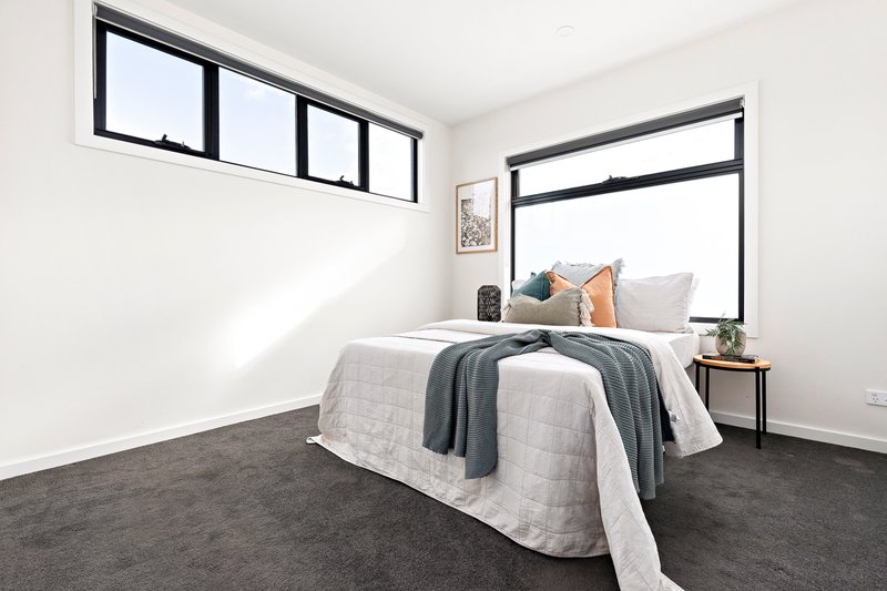 Photo - 2/138 Altona Street, Heidelberg West VIC 3081 - Image 6