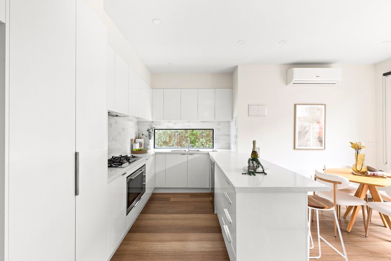Photo - 2/138 Altona Street, Heidelberg West VIC 3081 - Image 7
