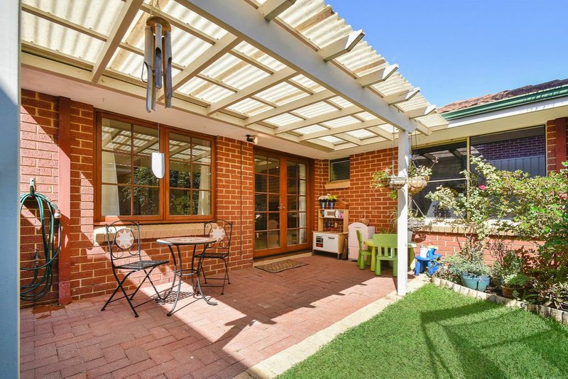 Photo - 2/138 Cobb Street, Doubleview WA 6018 - Image 15