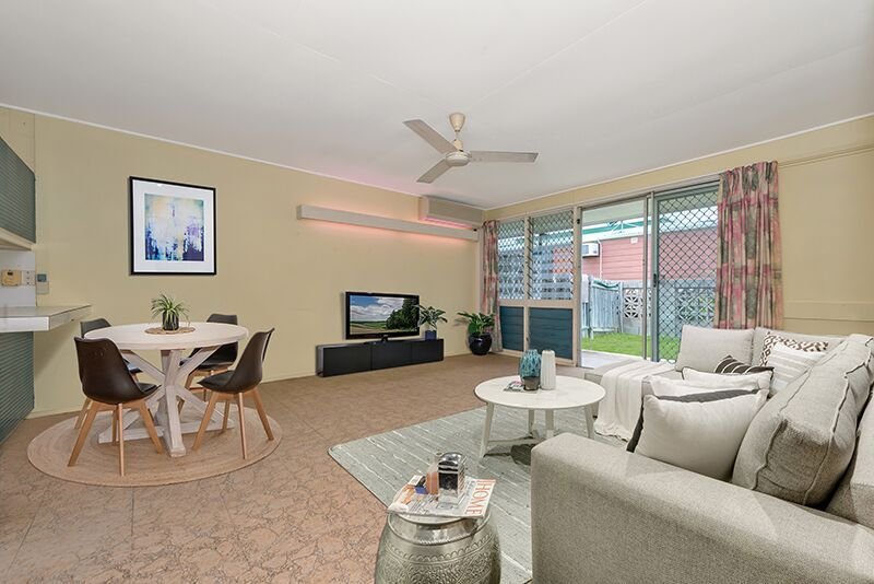 Photo - 2/138 Eyre Street, North Ward QLD 4810 - Image 2