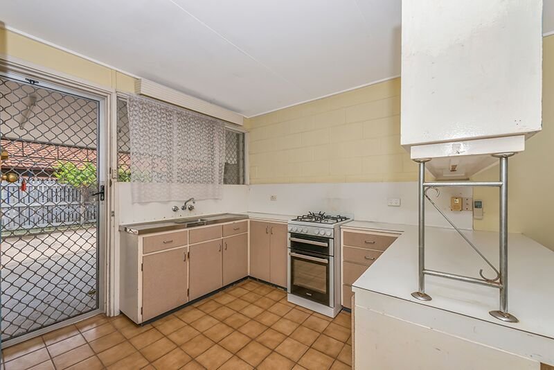 Photo - 2/138 Eyre Street, North Ward QLD 4810 - Image 3