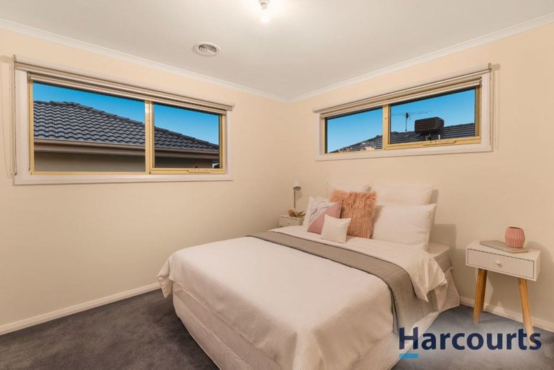 Photo - 2/1397 High Street Road, Wantirna South VIC 3152 - Image 7