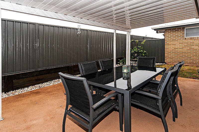 Photo - 2/14-16 Salisbury Street, Darling Heights QLD 4350 - Image 7