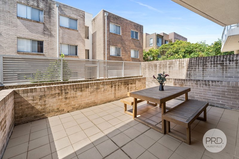 Photo - 2/14-18 Coleridge Street, Riverwood NSW 2210 - Image 8