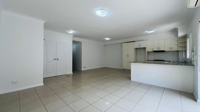 Photo - 2/14-18 Coleridge Street, Riverwood NSW 2210 - Image 2