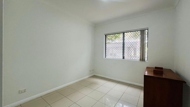 Photo - 2/14-18 Coleridge Street, Riverwood NSW 2210 - Image 5