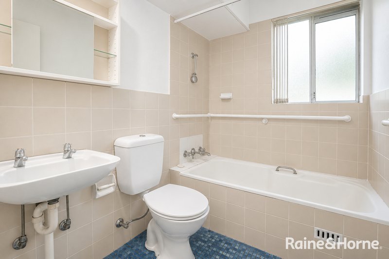 Photo - 2/14-18 Santley Crescent, Kingswood NSW 2747 - Image 4