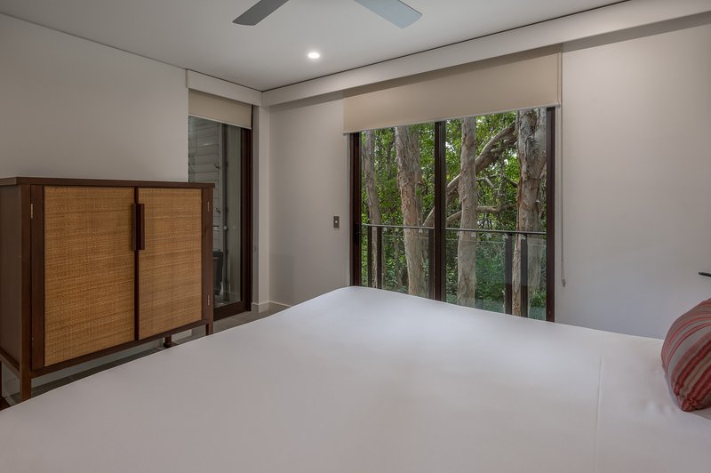 Photo - 214-215/5 Triton Street, Palm Cove QLD 4879 - Image 16