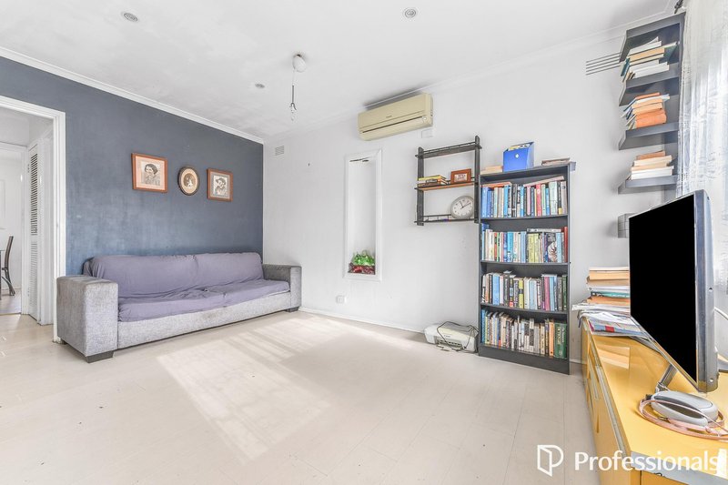 Photo - 2/14 Aenone Avenue, Noble Park VIC 3174 - Image 2