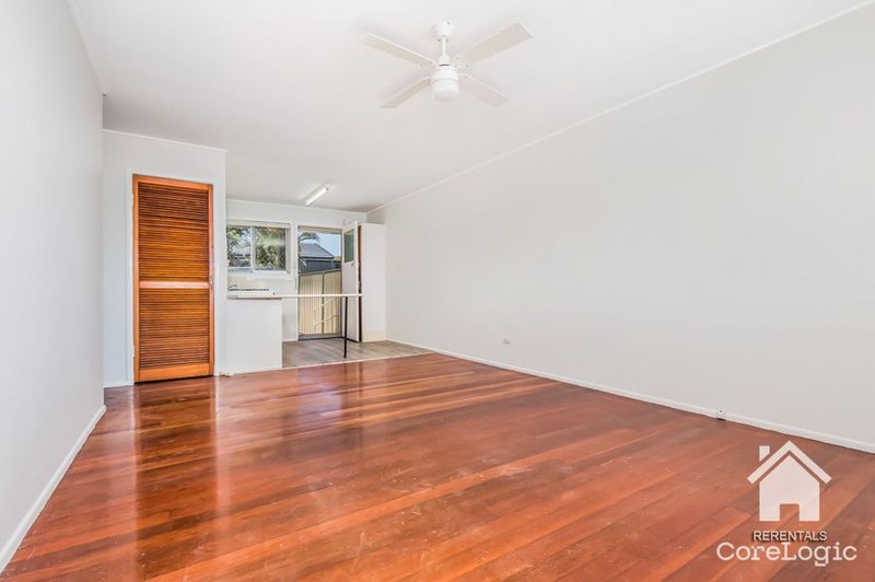 Photo - 2/14 Arkindale Street, Nathan QLD 4111 - Image 2