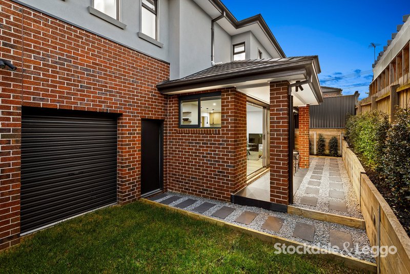 Photo - 2/14 Banchory Street, Essendon VIC 3040 - Image 9