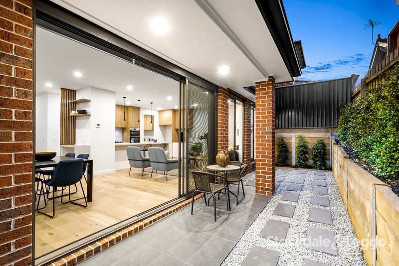 Photo - 2/14 Banchory Street, Essendon VIC 3040 - Image 10