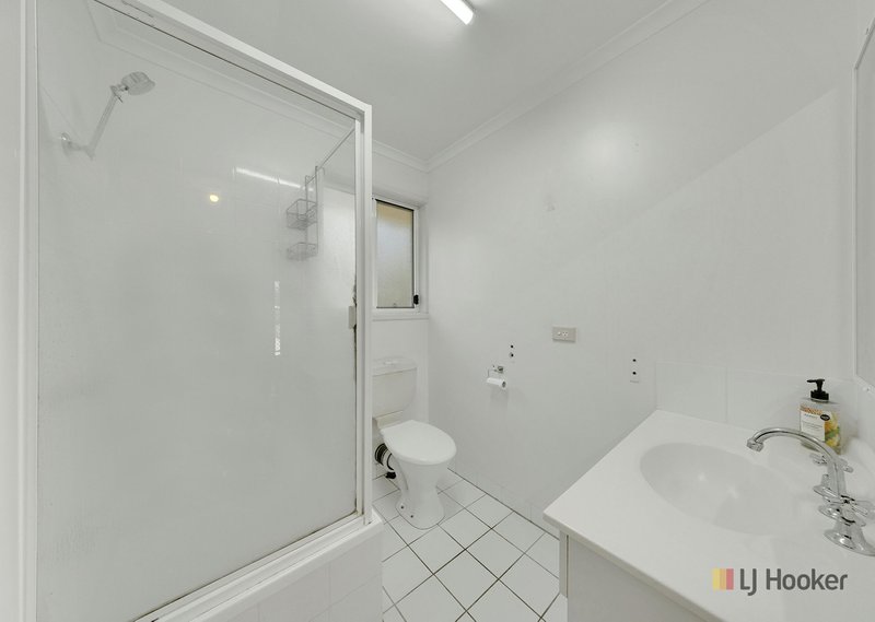 Photo - 2/14 Beltana Drive, Boyne Island QLD 4680 - Image 11