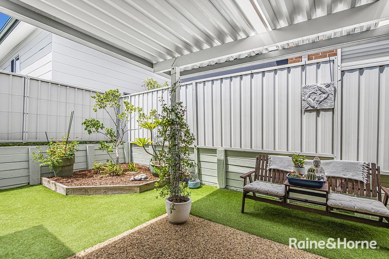 Photo - 2/14 Berringar Road, Valentine NSW 2280 - Image 11