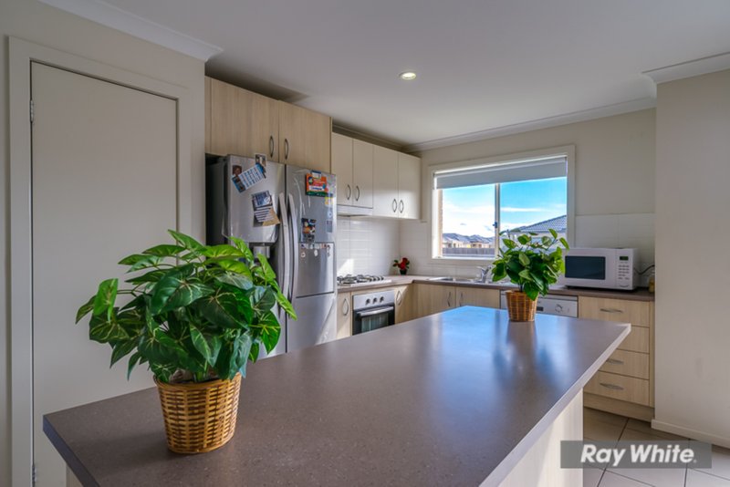 Photo - 214 Bethany Road, Tarneit VIC 3029 - Image 9