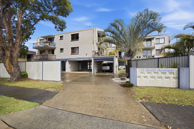 Photo - 2/14 Brett Avenue, Labrador QLD 4215 - Image 15