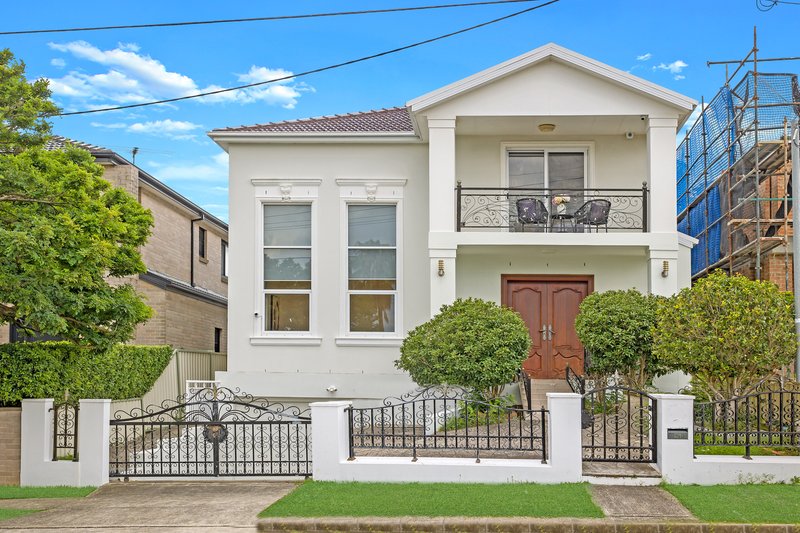 214 Carrington Avenue, Hurstville NSW 2220