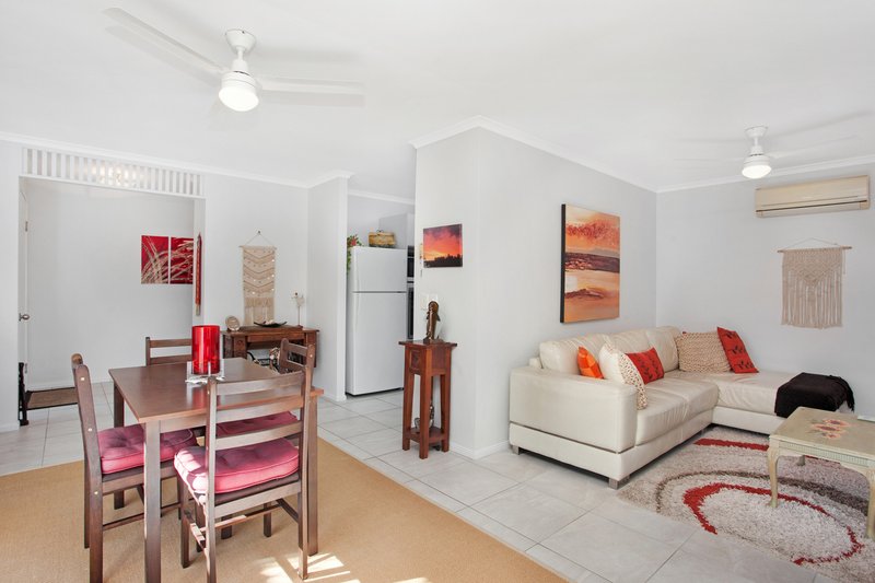 Photo - 2/14 Carstens Court, Currumbin Waters QLD 4223 - Image 2