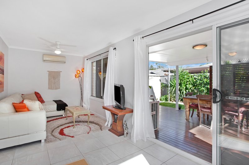 Photo - 2/14 Carstens Court, Currumbin Waters QLD 4223 - Image 5