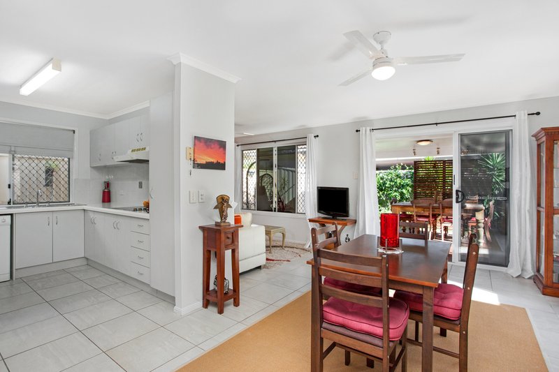 Photo - 2/14 Carstens Court, Currumbin Waters QLD 4223 - Image 7