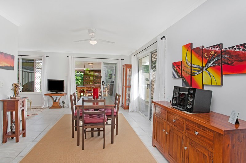 Photo - 2/14 Carstens Court, Currumbin Waters QLD 4223 - Image 9