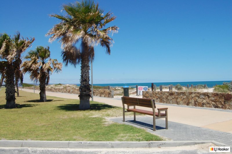 Photo - 2/14 Cavendish Street, West Beach SA 5024 - Image 7