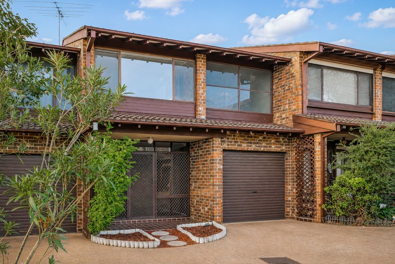 Photo - 2/14 Chester Road, Ingleburn NSW 2565 - Image 1