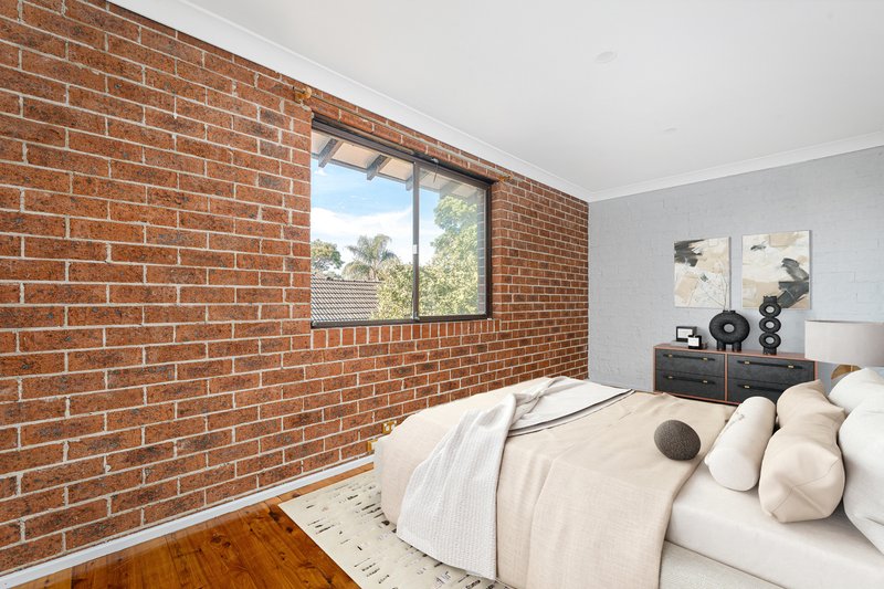 Photo - 2/14 Chester Road, Ingleburn NSW 2565 - Image 5