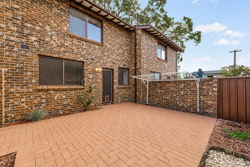 Photo - 2/14 Chester Road, Ingleburn NSW 2565 - Image 10
