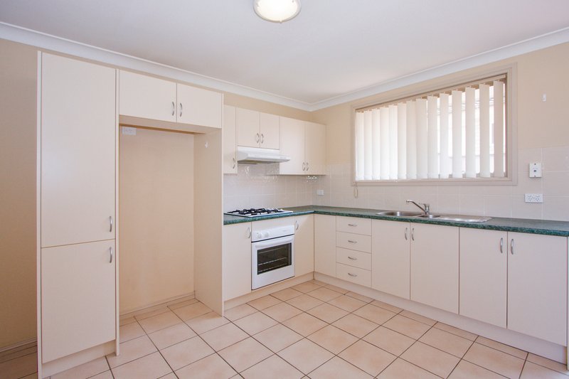 Photo - 2/14 Coolgardie Street, East Corrimal NSW 2518 - Image 2