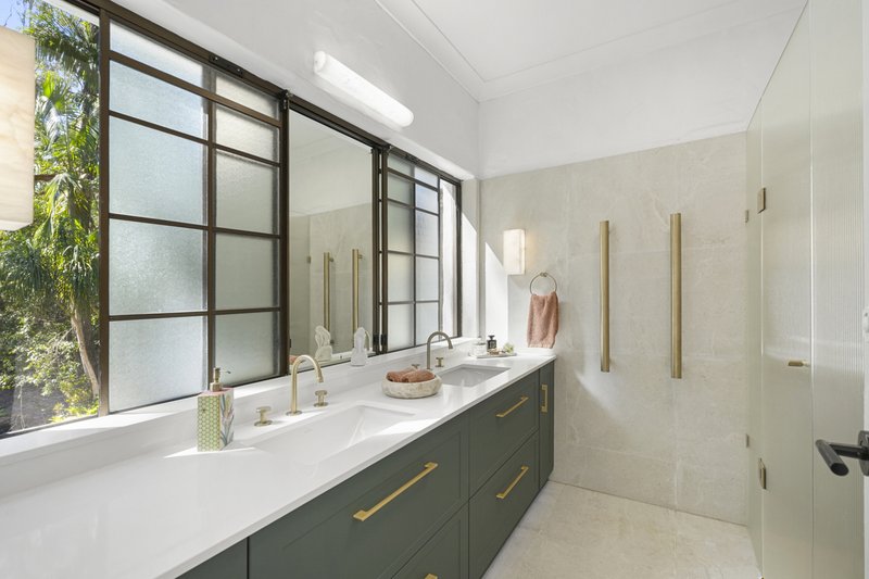 Photo - 214 Crane Crescent, Nerang QLD 4211 - Image 3