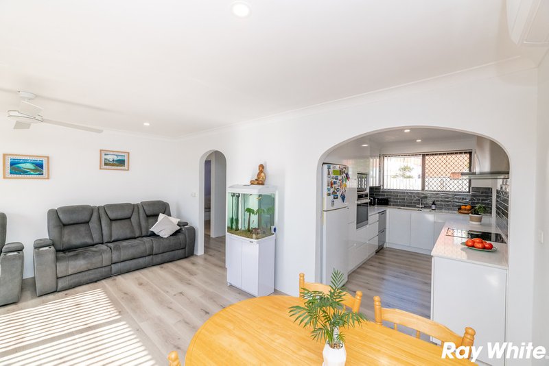 Photo - 2/14 Cross Street, Forster NSW 2428 - Image 4