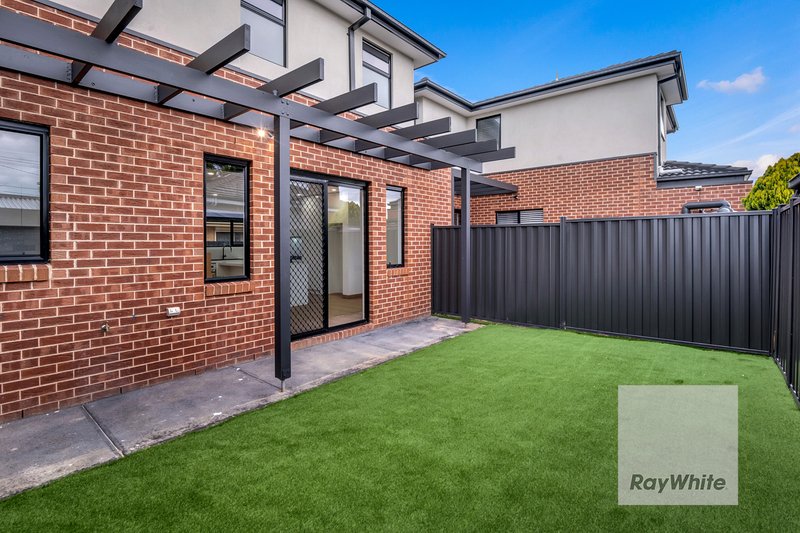 Photo - 2/14 Currajong Street, Thomastown VIC 3074 - Image 13