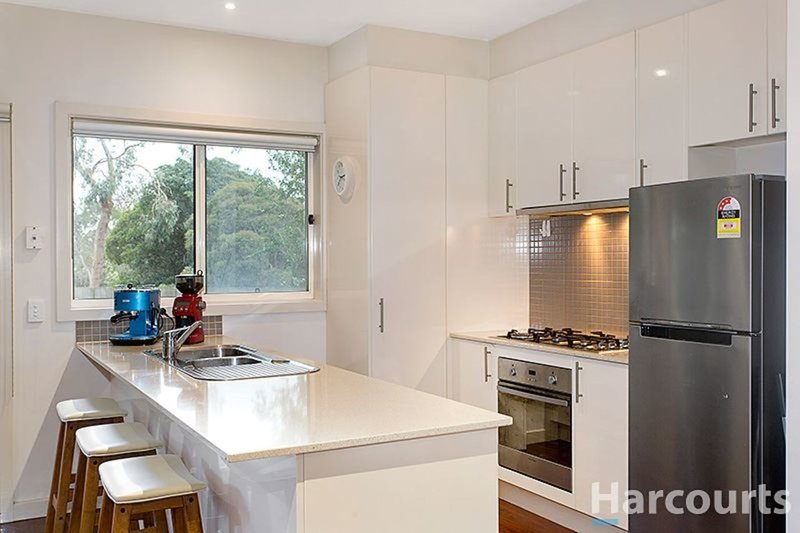 Photo - 2/14 Danien Street, Glen Waverley VIC 3150 - Image 4